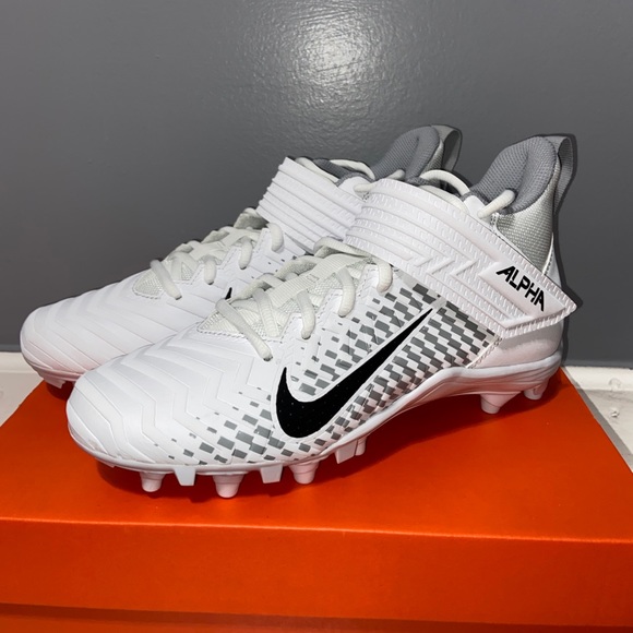 Nike Other - Nike Alpha Menace Varsity 2 BG (SIZE 6)